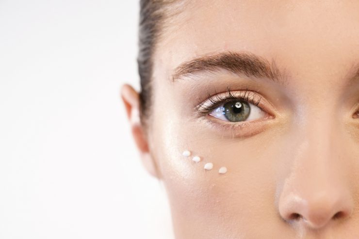 advantages of anti ageing eye creams